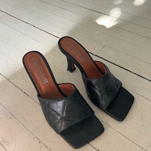 l'intervalle black sandales